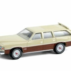 1976 Pontiac Grand LeMans Safar, Bavarian Cream/Ivory - Greenlight 36010D/48 - 1/64 Diecast Car