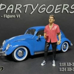 Partygoers Figure VI, Black And Pink - American Diorama 38326 - 1/24 Figurine - Diorama Accessory