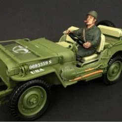 WWII US ARMY Soldier #4, American Diorama 77413 - 1/18 Scale Hand Painted Figure