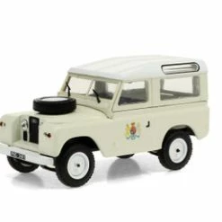 ModelToyCars 1961 Land-Rover 88" Series LLA Station Wagon, Ace Ventura "When Nature Calls" - Greenlight 86562 - 1/43 Scale Diecast Model Toy Car