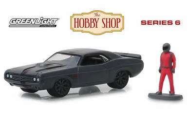 1971 Dodge Challenger W/Driver, Shakedown SEMA Concept - Greenlight 97060D - 1/64 Scale Diecast Car 3 1971 Dodge Challenger W/Driver, Shakedown SEMA Concept - Greenlight 97060D - 1/64 Scale Diecast Car