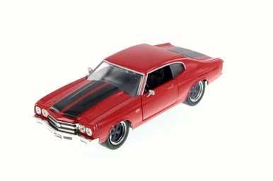 Jada Toys 1970 Dom's Chevy Chevelle SS, Glossy Red - Jada 97193 - 1/24 Scale Diecast Model Toy Car 3 Jada Toys 1970 Dom's Chevy Chevelle SS, Glossy Red - Jada 97193 - 1/24 Scale Diecast Model Toy Car