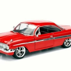 Jada Toys 1961 Dom's Chevy Impala F8 Fate Of Furious, Red - Jada 98426 - 1/24 Scale Diecast Model Toy Car